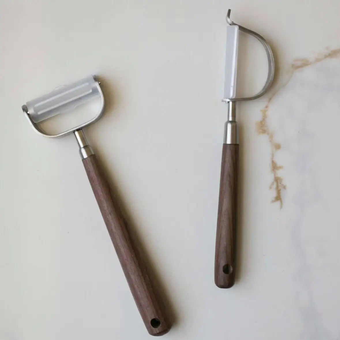 Vegetable and Fruit Peeler Wood & Stainless Steel U-Shaped